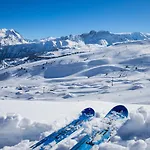 Confortable 2 Pieces, Skis Aux Pieds, 2 Ch, 4 Pers, Non-fumeur - Fr-1-182a-16 アパート クールシュヴェル